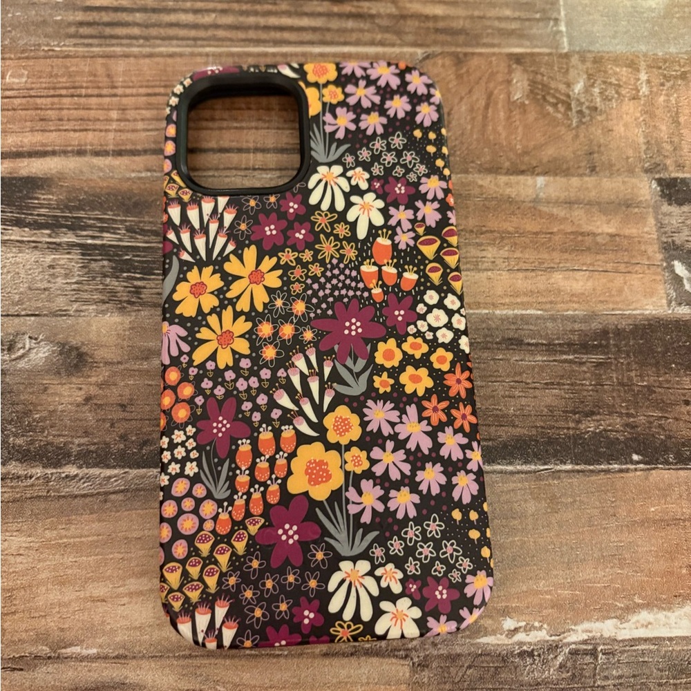 iphone 12 phone case - good shape